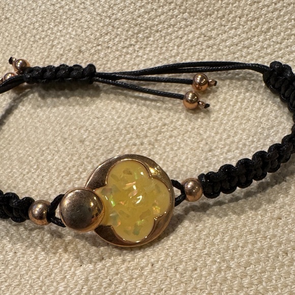 Jewelry - Leather Gold mother of Pearl Bracelet